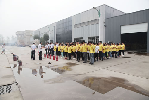 ���ˌ��M���_չ������ȫ�ݾ����